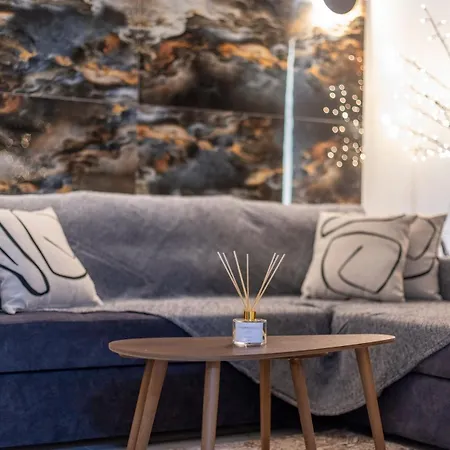 Apartment Secret Diamond *