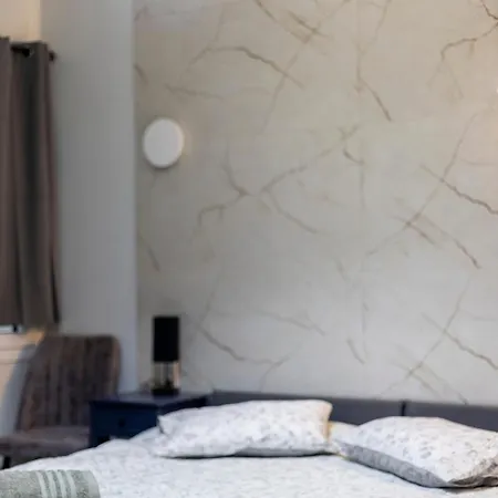 Apartment Secret Diamond *